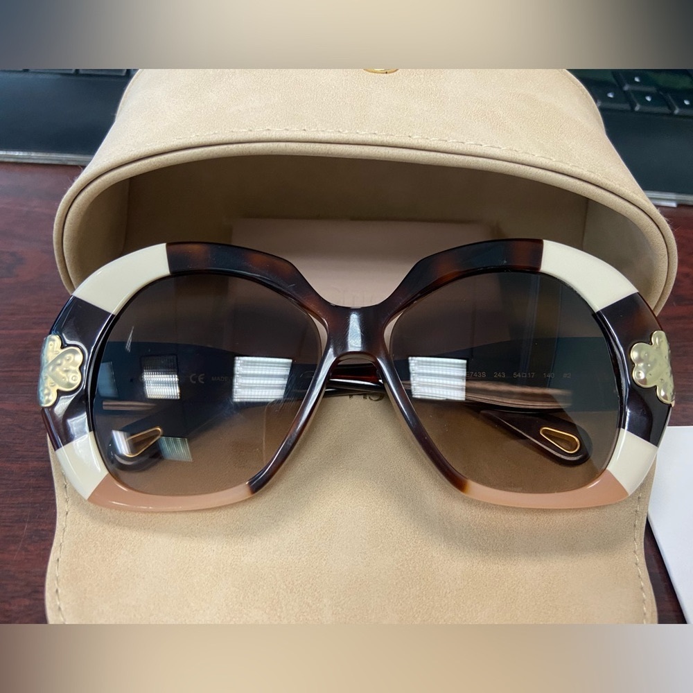 CHLOE Brown Gradient Oversized Sunglasses